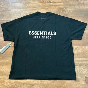 New AUTHENTIC Fear of God Essentials Black Short Sleeve Tee FW24 Size Medium